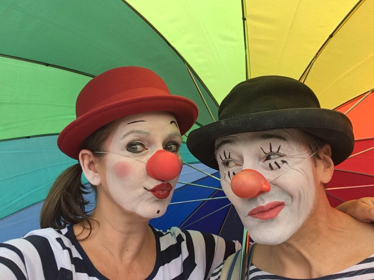 Straßentheater Clownsduo Clownin „Viola“ und Clown „Herr Balzer“